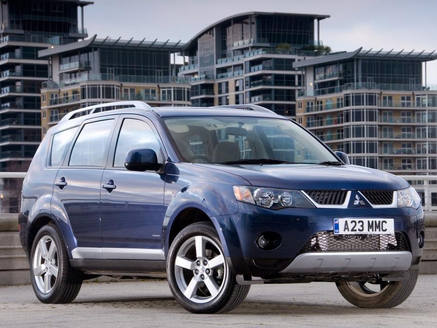  Mitsubishi Outlander 2007 года  (UK) (фото 12 из 21)